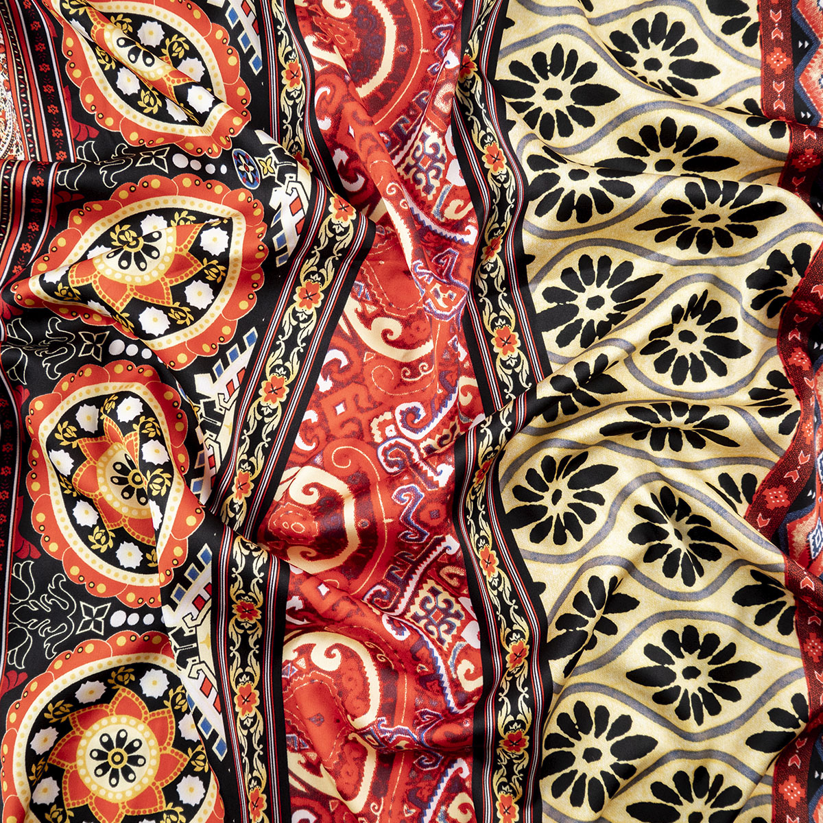 GASA SATINADA ESTAMPADO ROJO MANDARIN