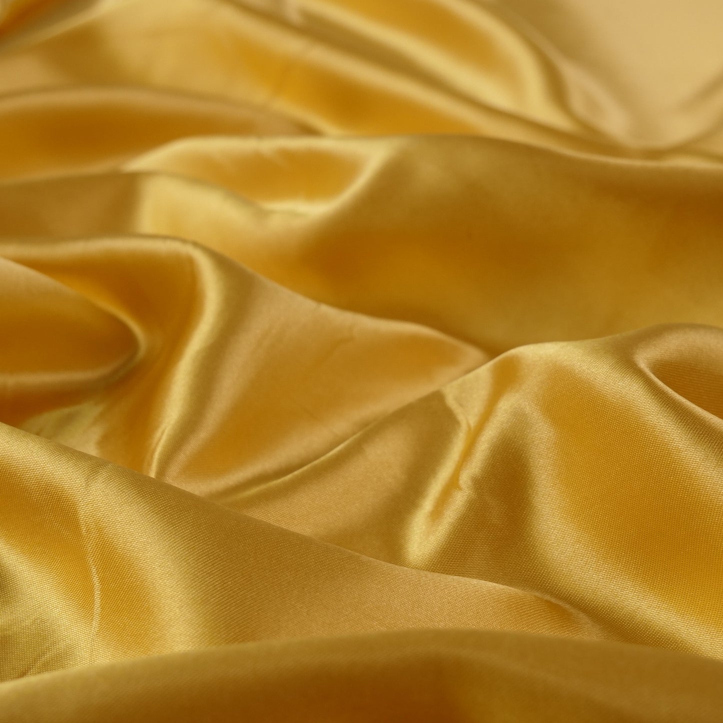 SATEN POLY AMARILLO RATTAN