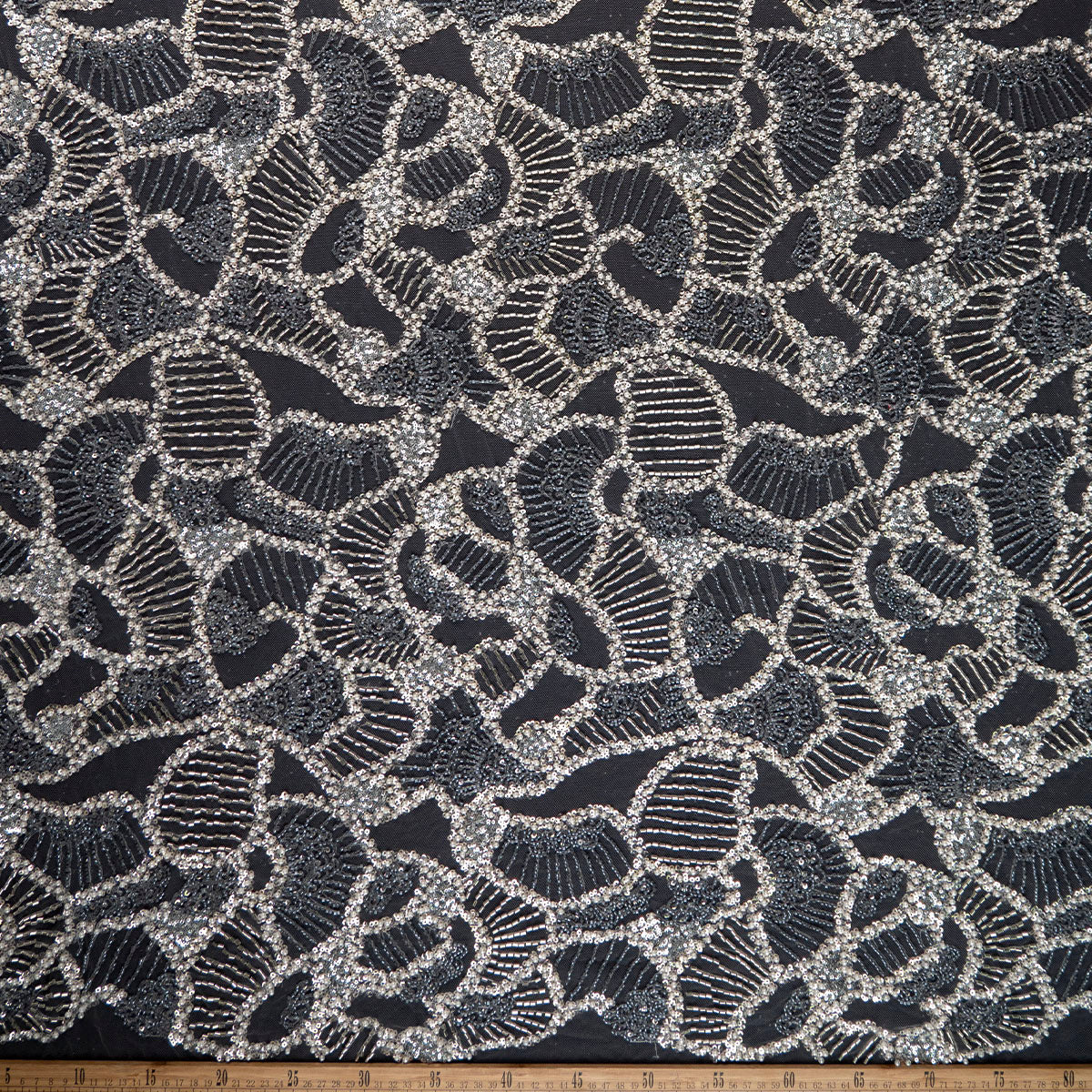 TUL PRADA GRIS MINIMAL ABSTRACTO