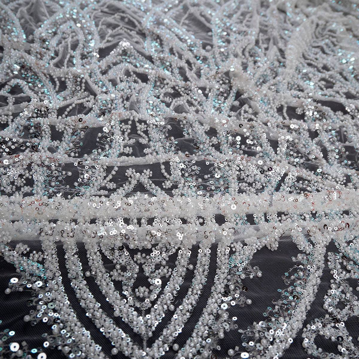 TUL FENDI BLANCO BRILLANTE PIEDRAS Y LENTEJUELAS