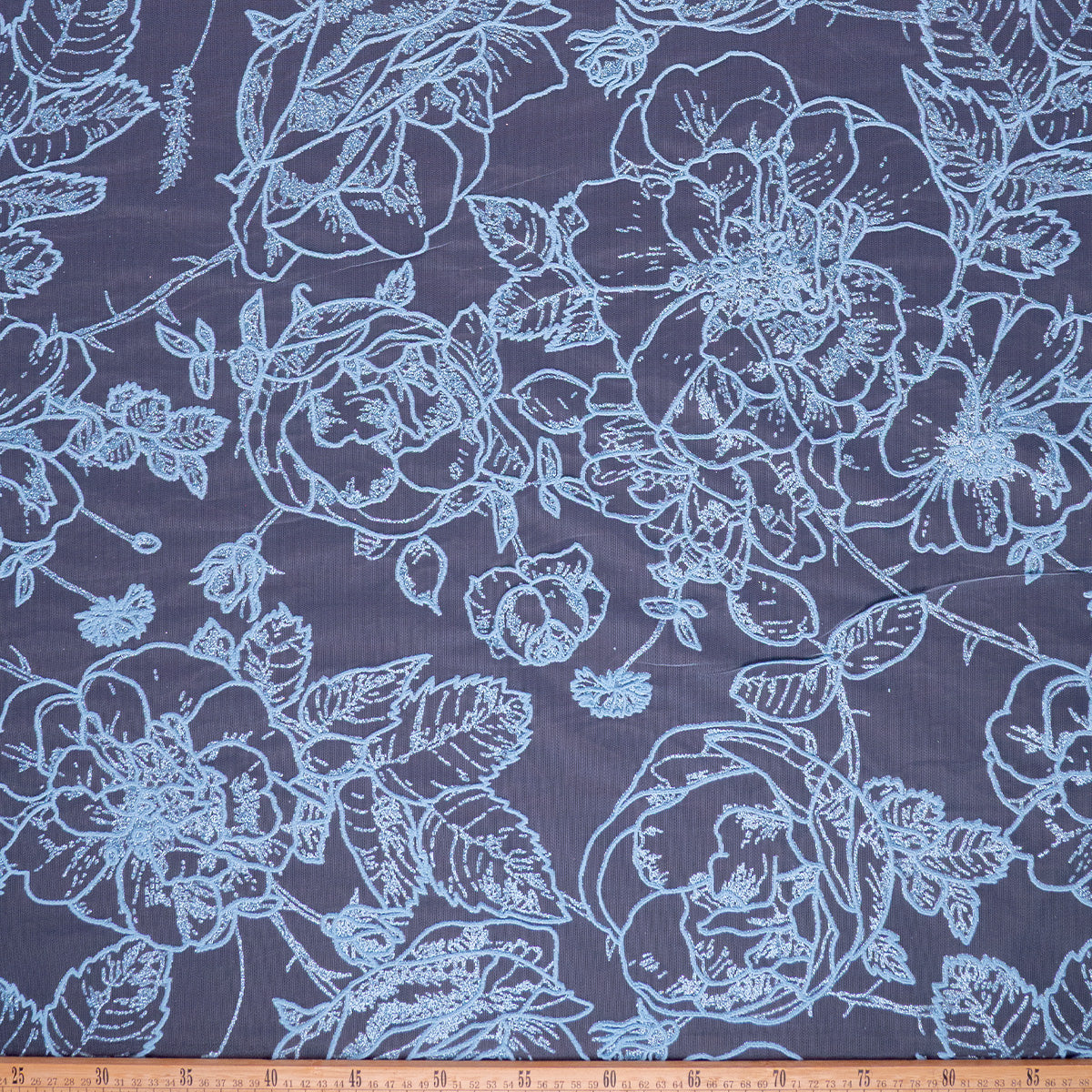 TUL LOLA AZUL VISTA CON ROSAS