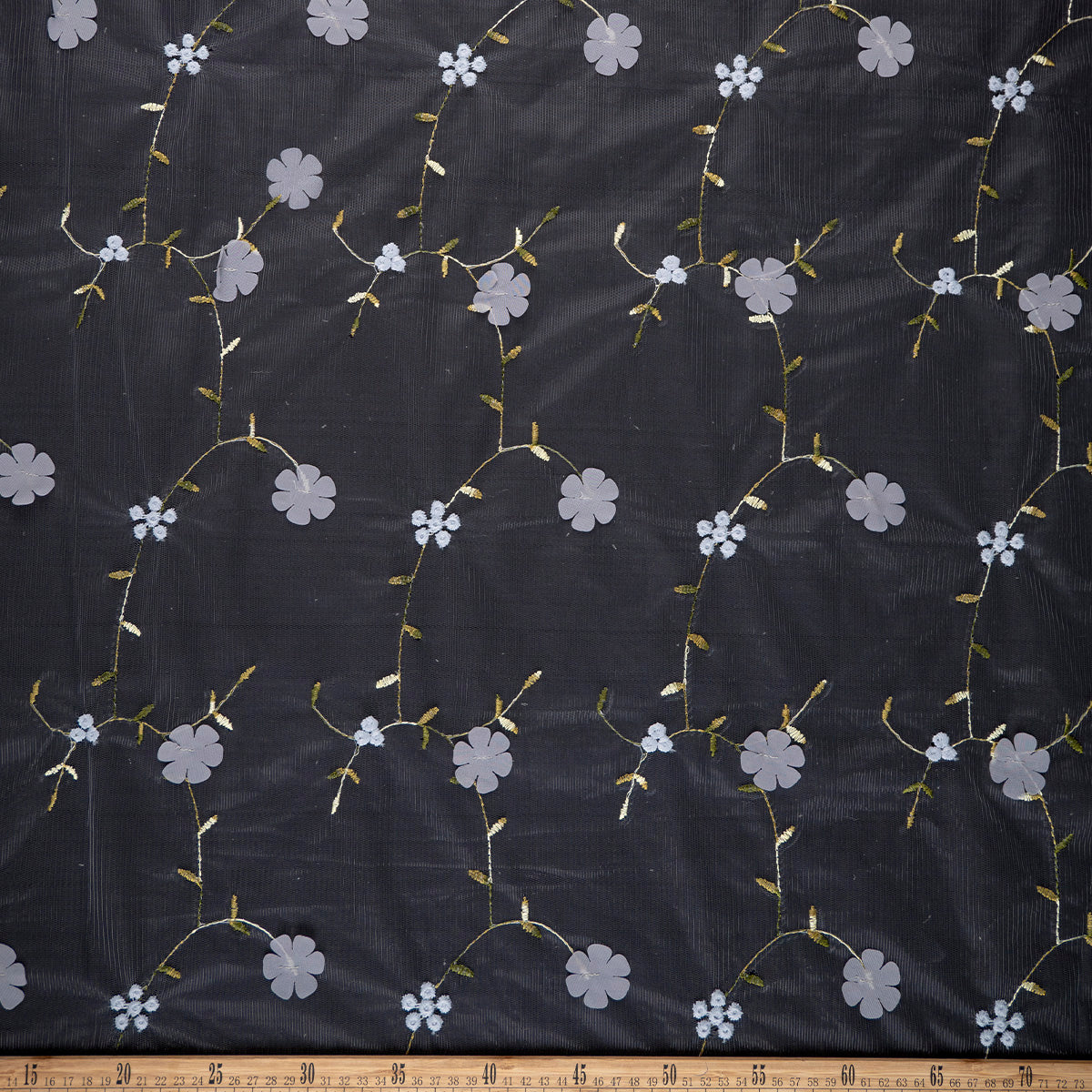 TUL LOLA GRIS PLATA RAMAS CON FLORES