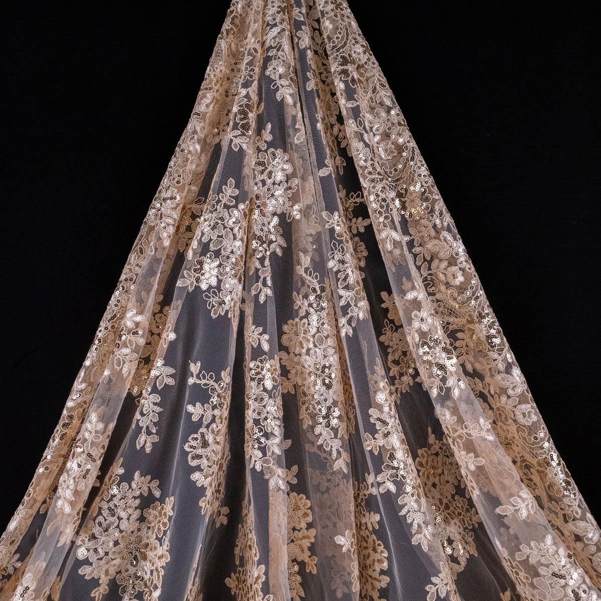 TUL ISABELLA BEIGE PLAZA TAUPE ARABESCO