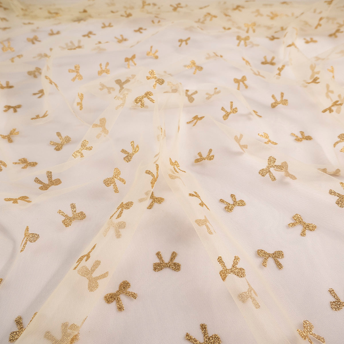 TUL FRANCES AMARILLO JARDIN CLARO CON MOÑOS