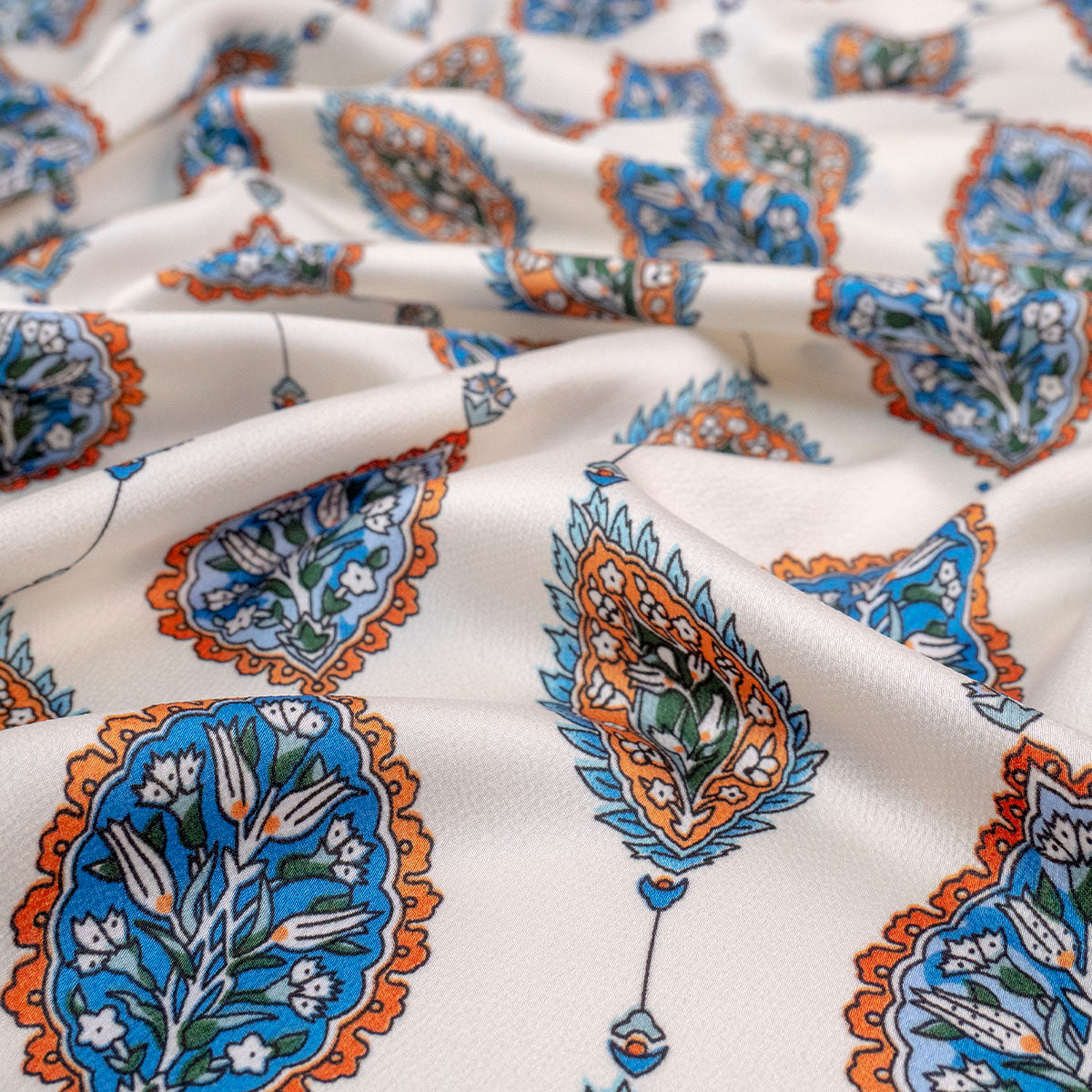 SATEN CREPE ESTAMPADO BLANCO PAPIRO
