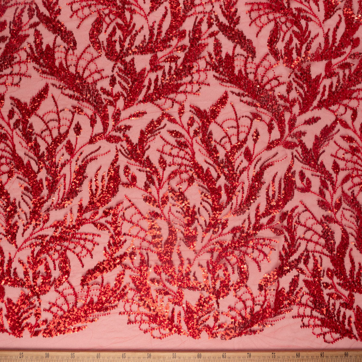 TUL GALLIANO ROJO SCARLATA HOJAS CON LENTEJUELAS