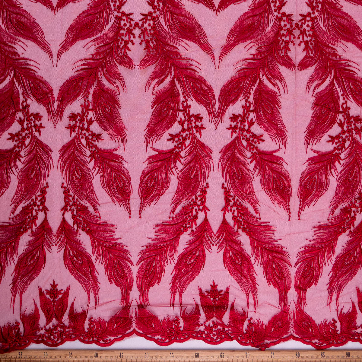 TUL GALLIANO ROJO RIO HOJAS Y PLUMAS