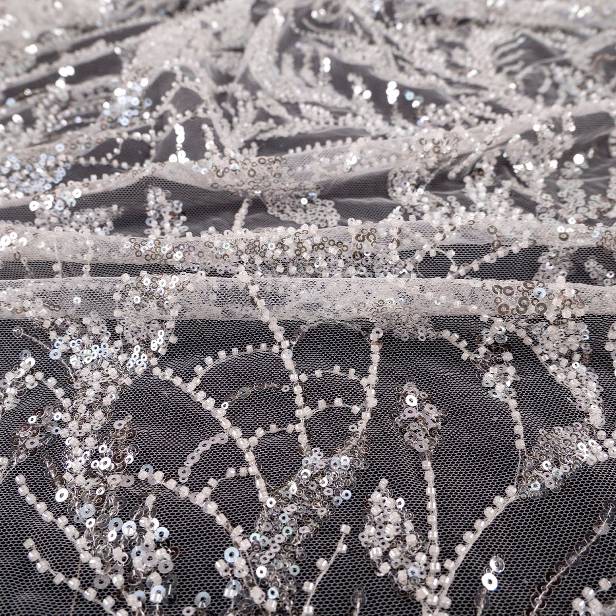 TUL GALLIANO BLANCO BRILLANTE CON HOJAS