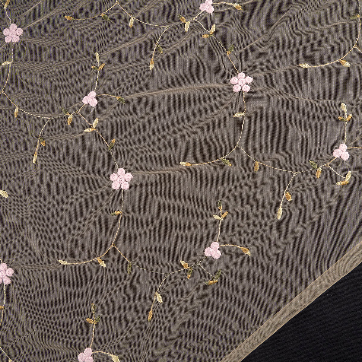 TUL SOPHIA BEIGE LIGERO CON FLORES PEQUEÑAS
