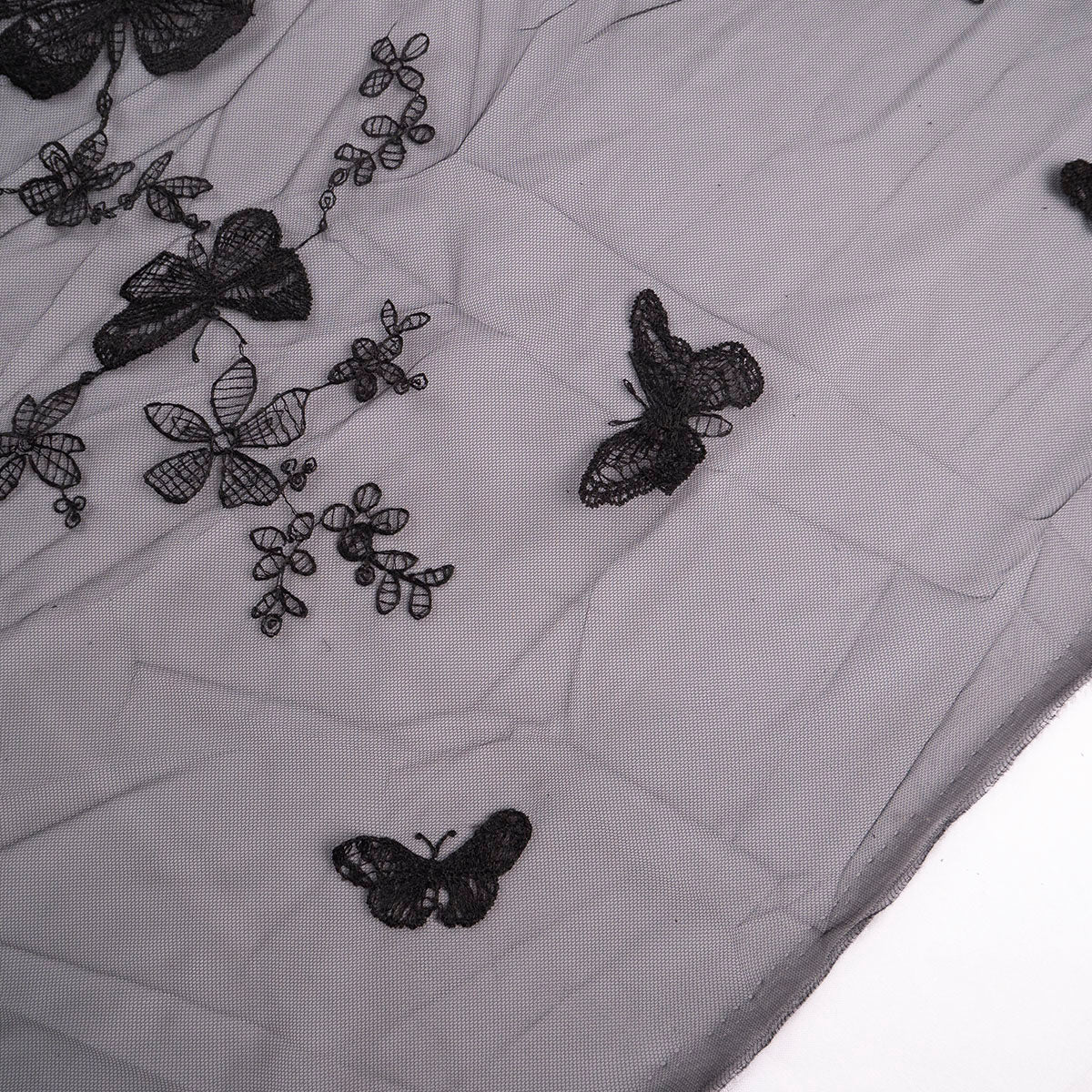 TUL SOPHIA NEGRO METEORITO CON MARIPOSAS