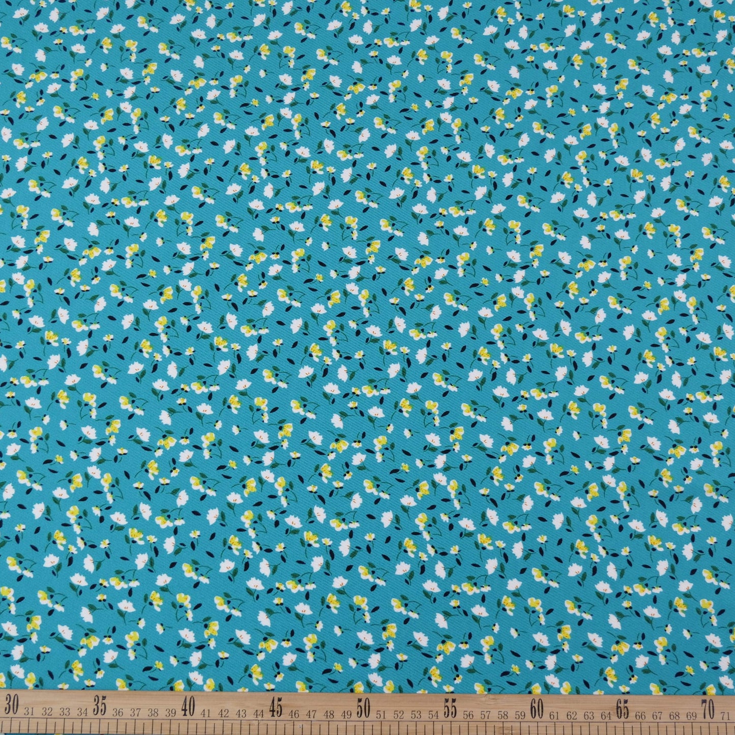 MICRO TWILL ESTAMPADO VERDE CERAMICA FLORES PEQUEÑAS