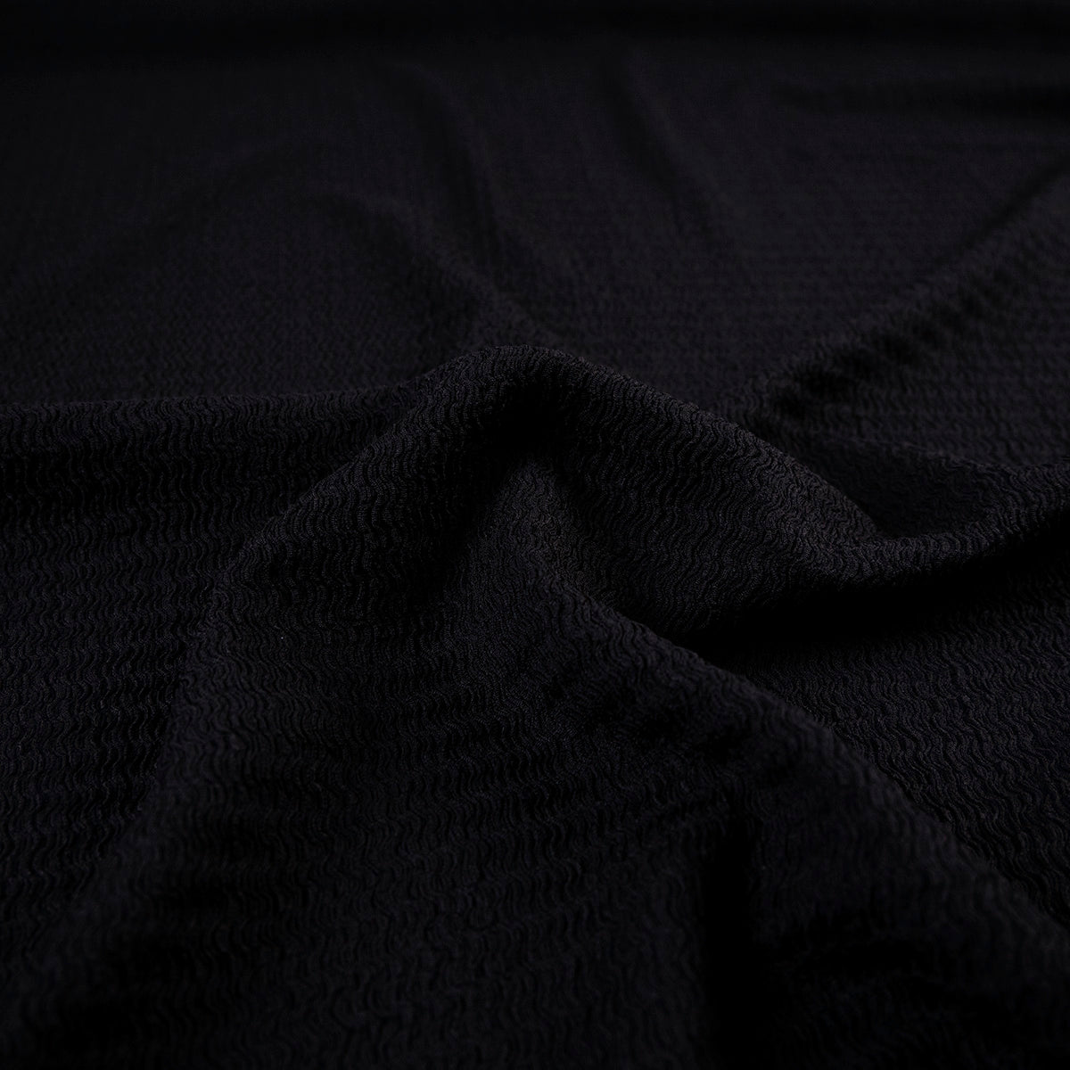 CREPE DRAPE NEGRO METEORITO TEXTURADO ONDAS