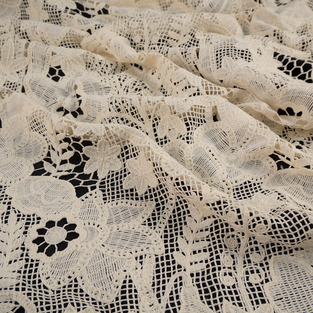 MACRAME BLANCO PAPIRO CON FLORES Y HOJAS
