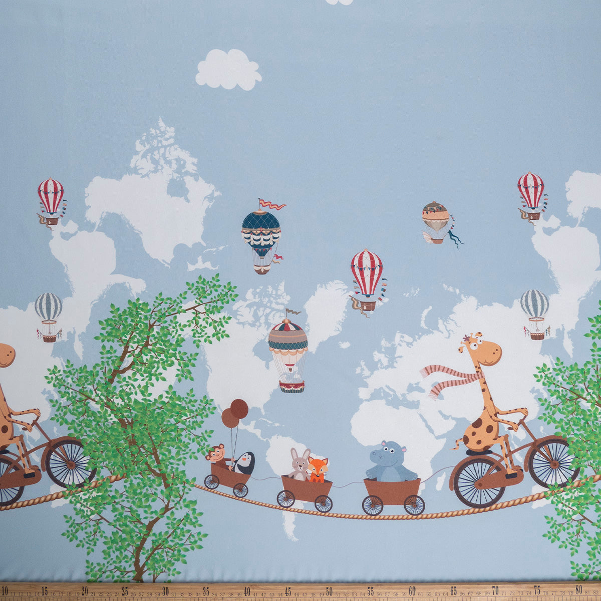 MICRO FOURWAY INFANTIL BLANCO BRILLANTE CON ANIMALITOS