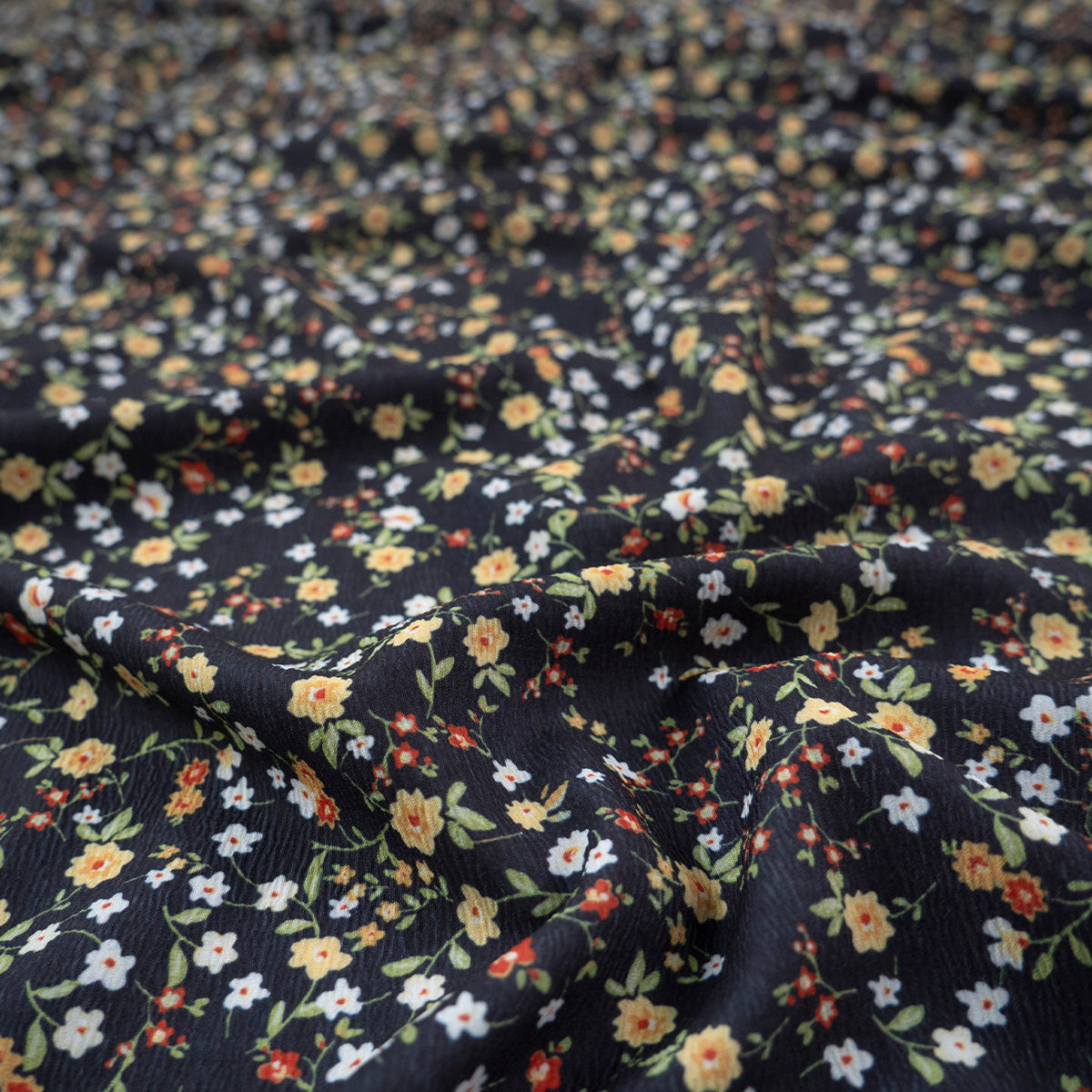 CREPE LAUREN ESTAMPADO NEGRO METEORITO FLORAL DELICADO