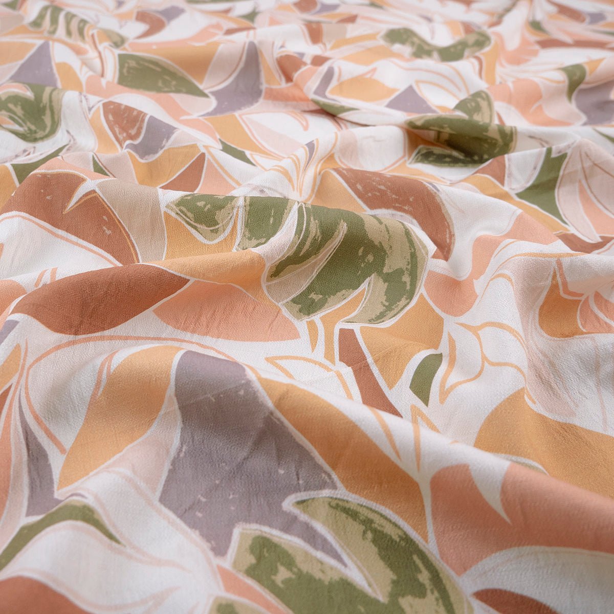 CREPE GILLY DIGITAL PRINT BLANCO PRISTINO CON HOJAS