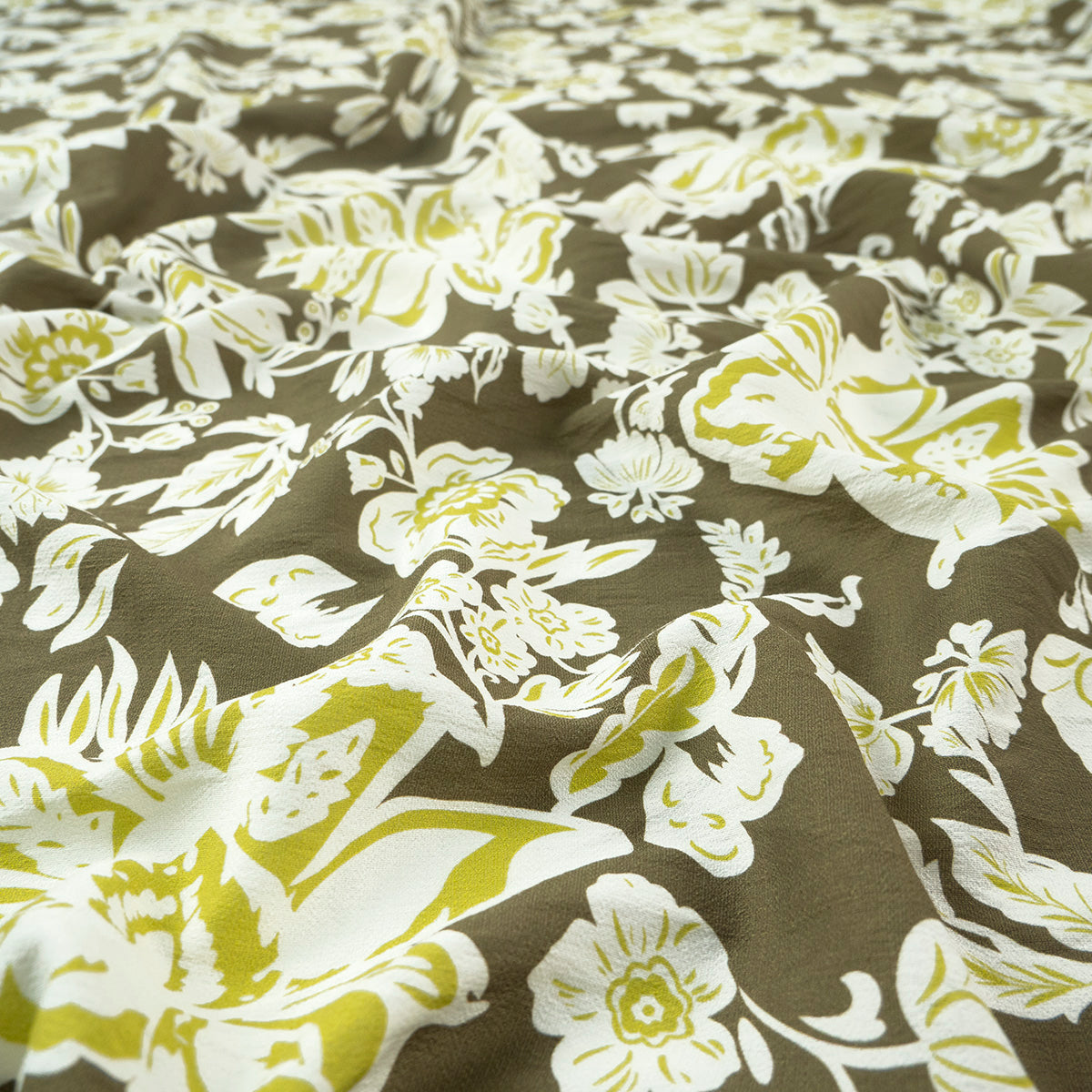 CREPE GILLY DIGITAL PRINT VERDE ACEITE HOJAS