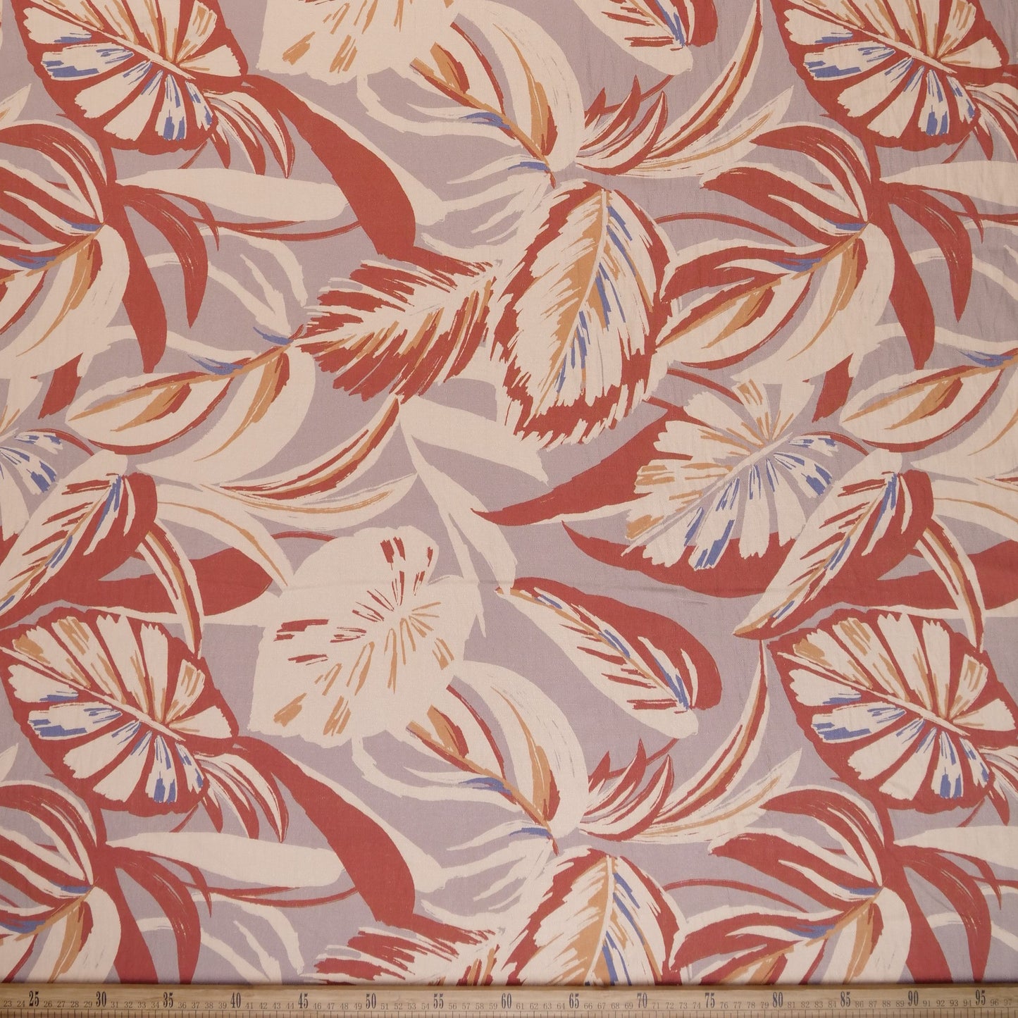 CREPE GILLY DIGITAL PRINT BEIGE LANA HOJAS
