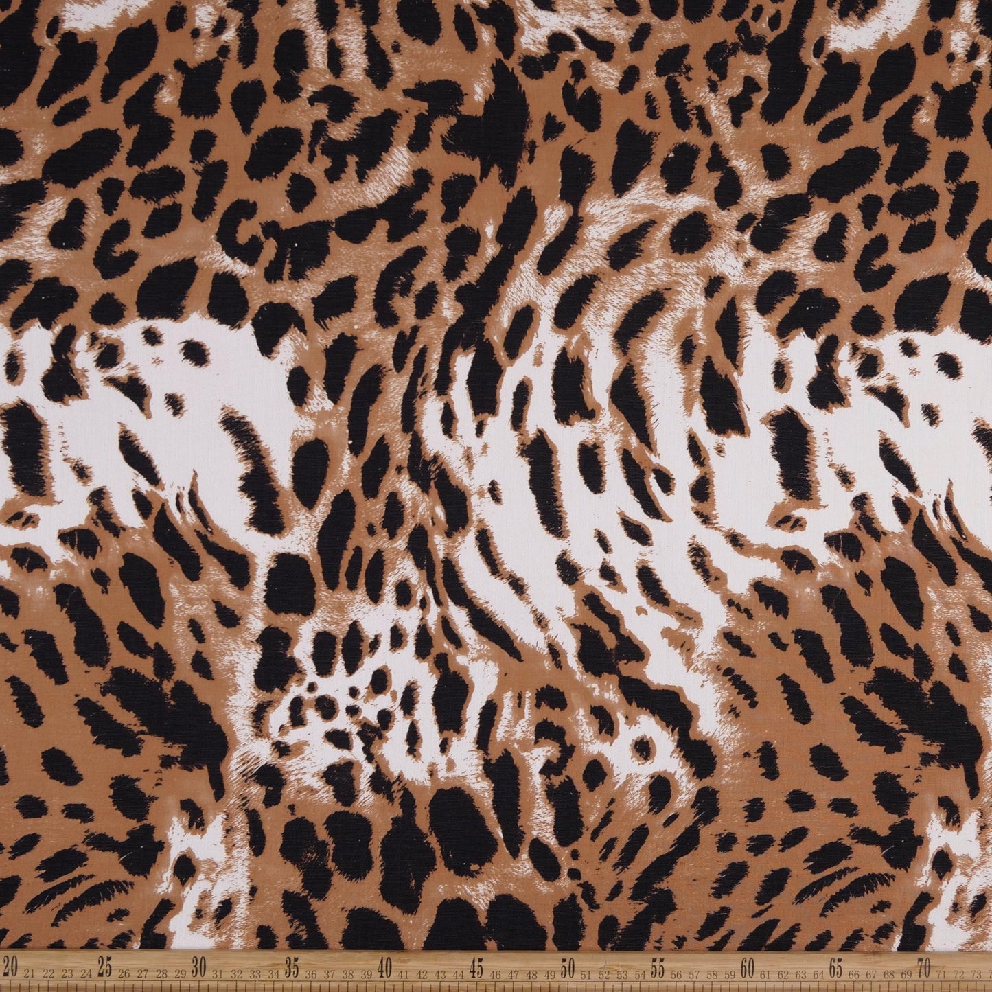CREPE GILLY DIGITAL PRINT BLANCO BRILLANTE ANIMAL PRINT
