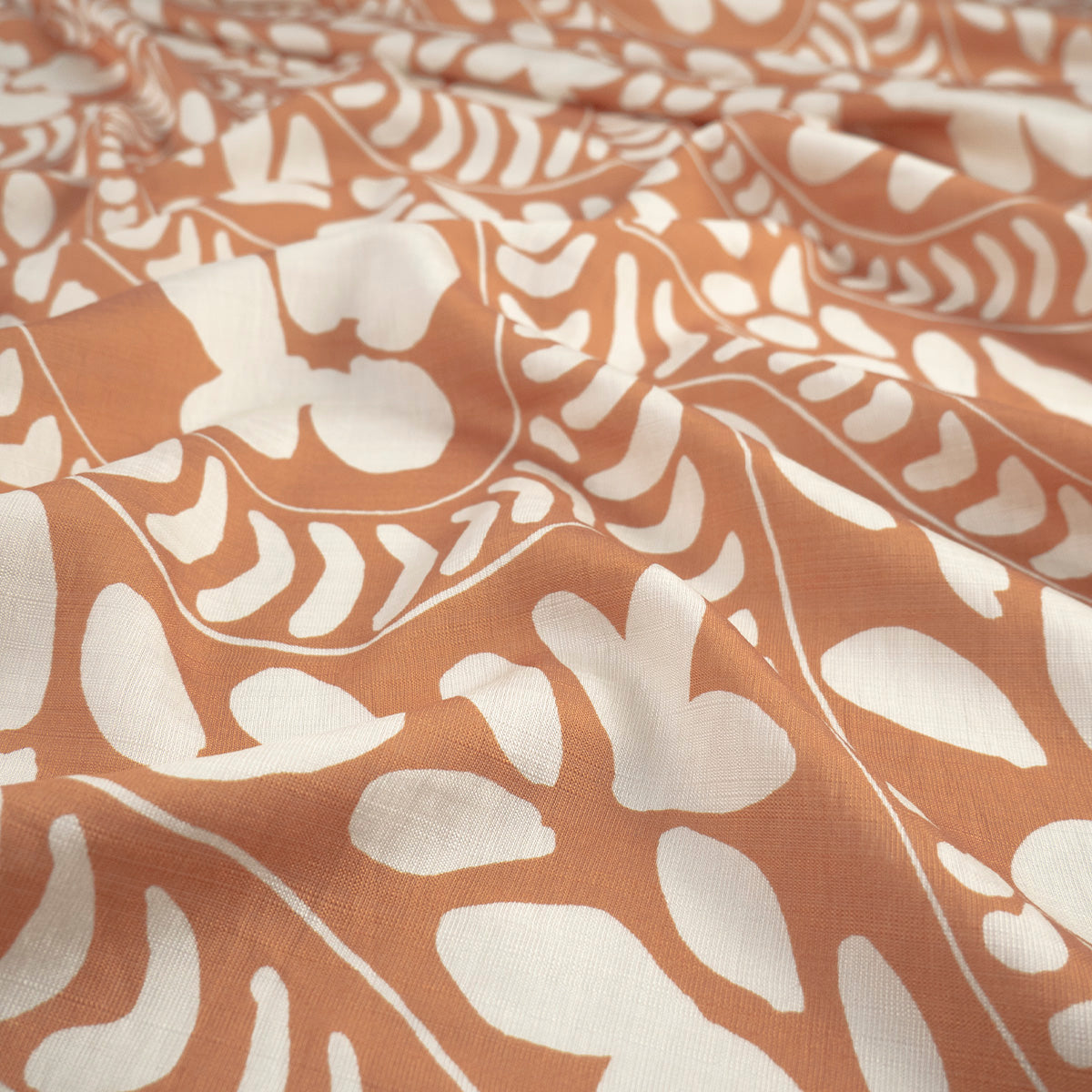 CREPE MELISA ESTAMPADO NARANJA DORADO TIERRA ARABESCO