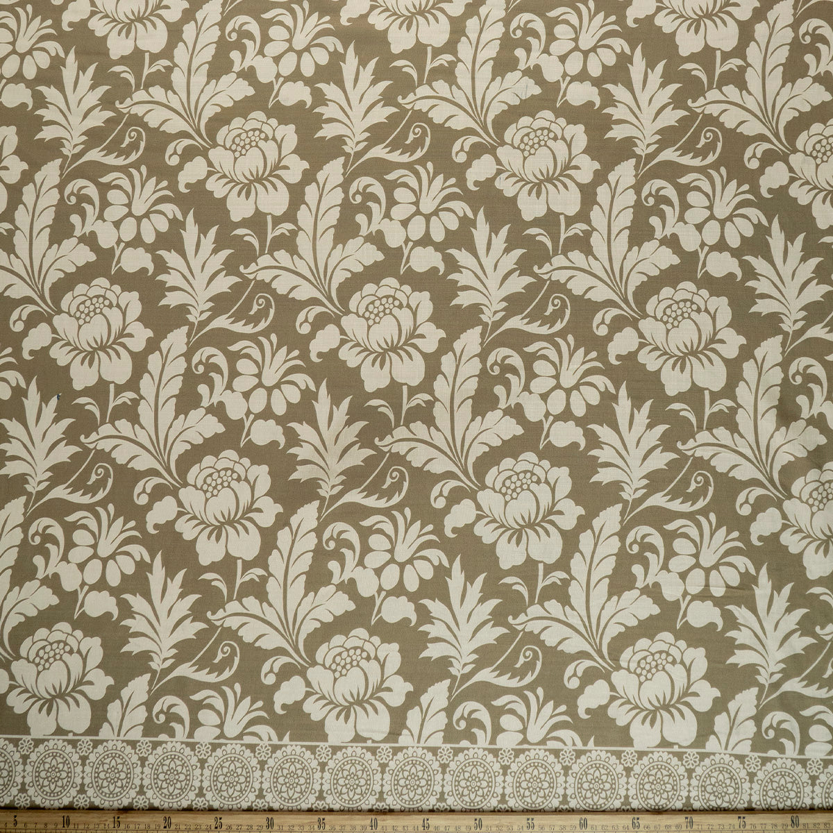 CREPE MELISA ESTAMPADO VERDE HOJA ABORIGEN