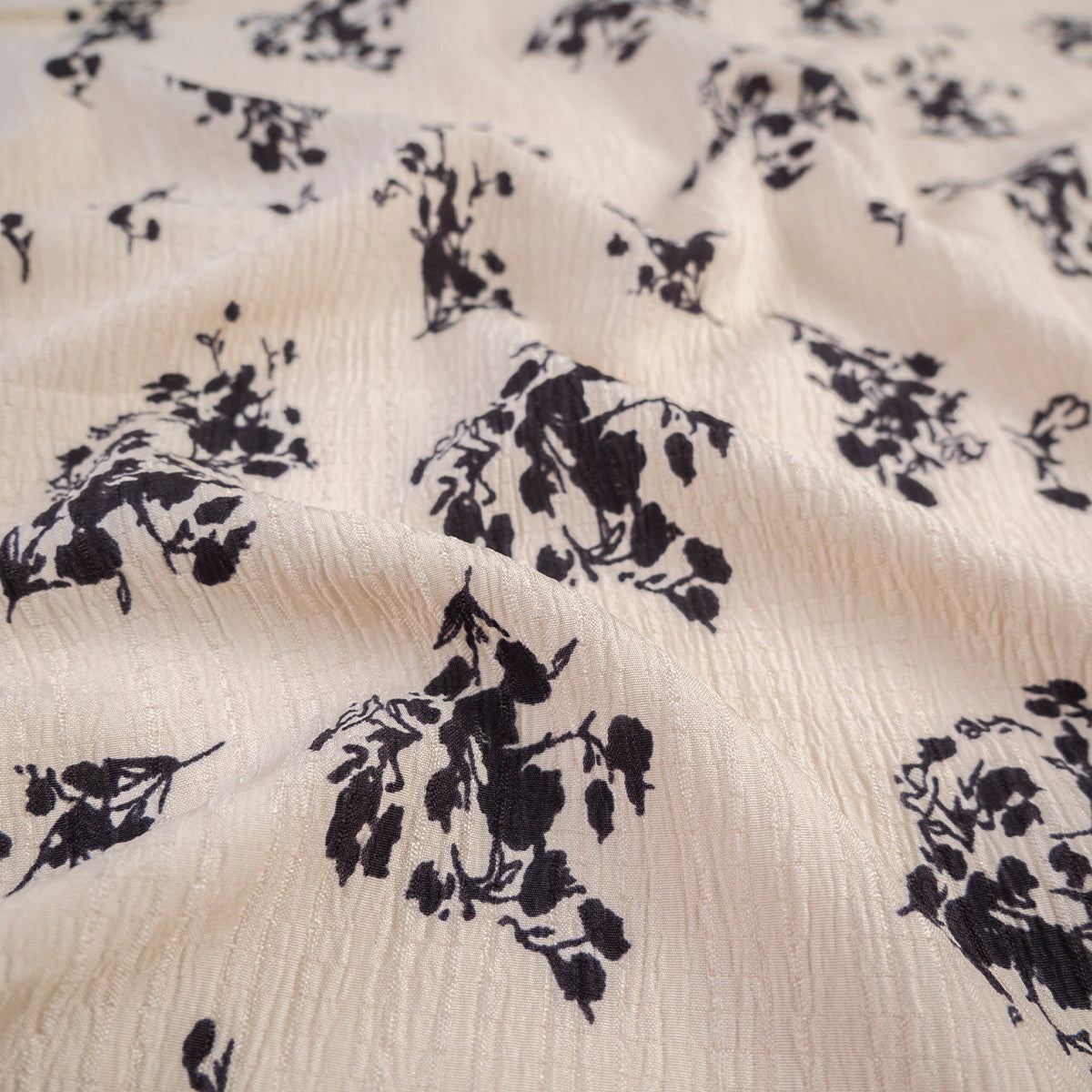 CREPE MARINA ESTAMPADO NATURAL EGRET FLORAL NEGRO