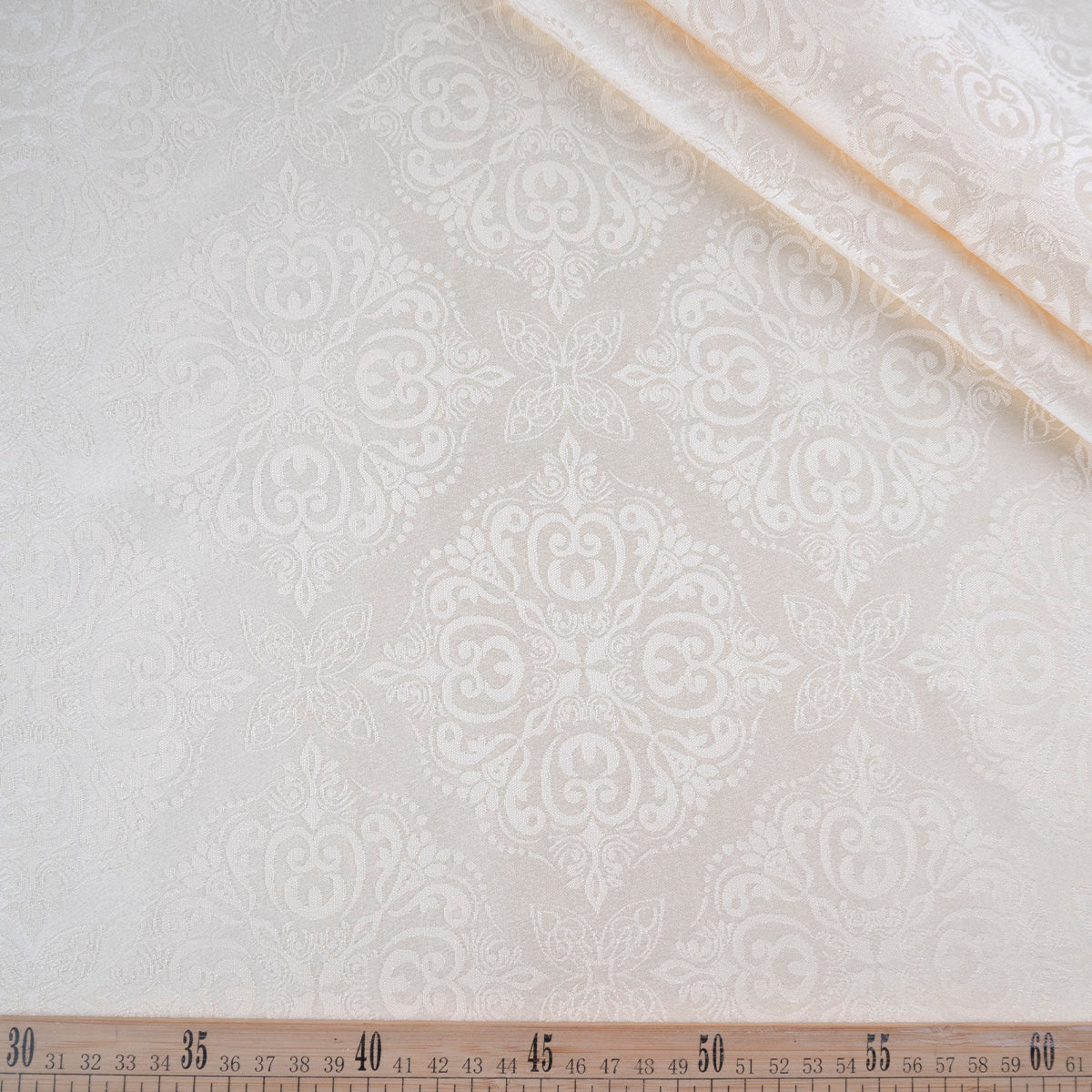 BROCATO BLANCO PAPIRO CON MANDALAS