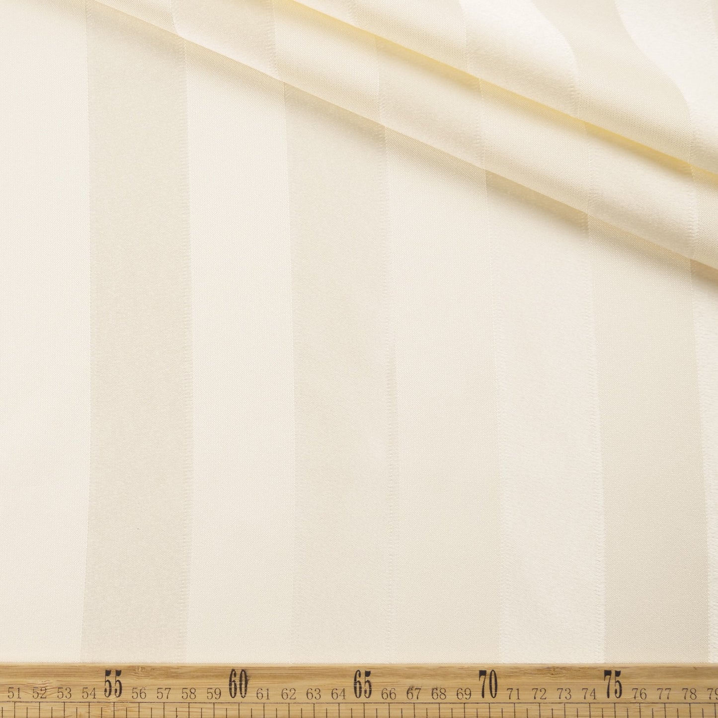 BROCATO BLANCO PAPIRO CON RAYAS