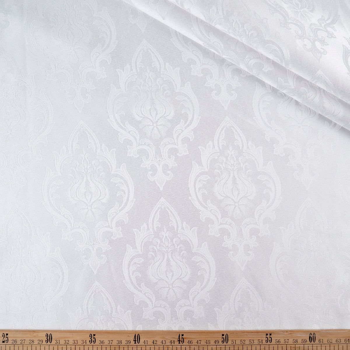 BROCATO BLANCO BRILLANTE CON ARABESCOS