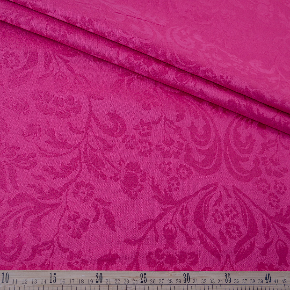 BROCATO FUCSIA FLAMBE CON FLORES Y HOJAS