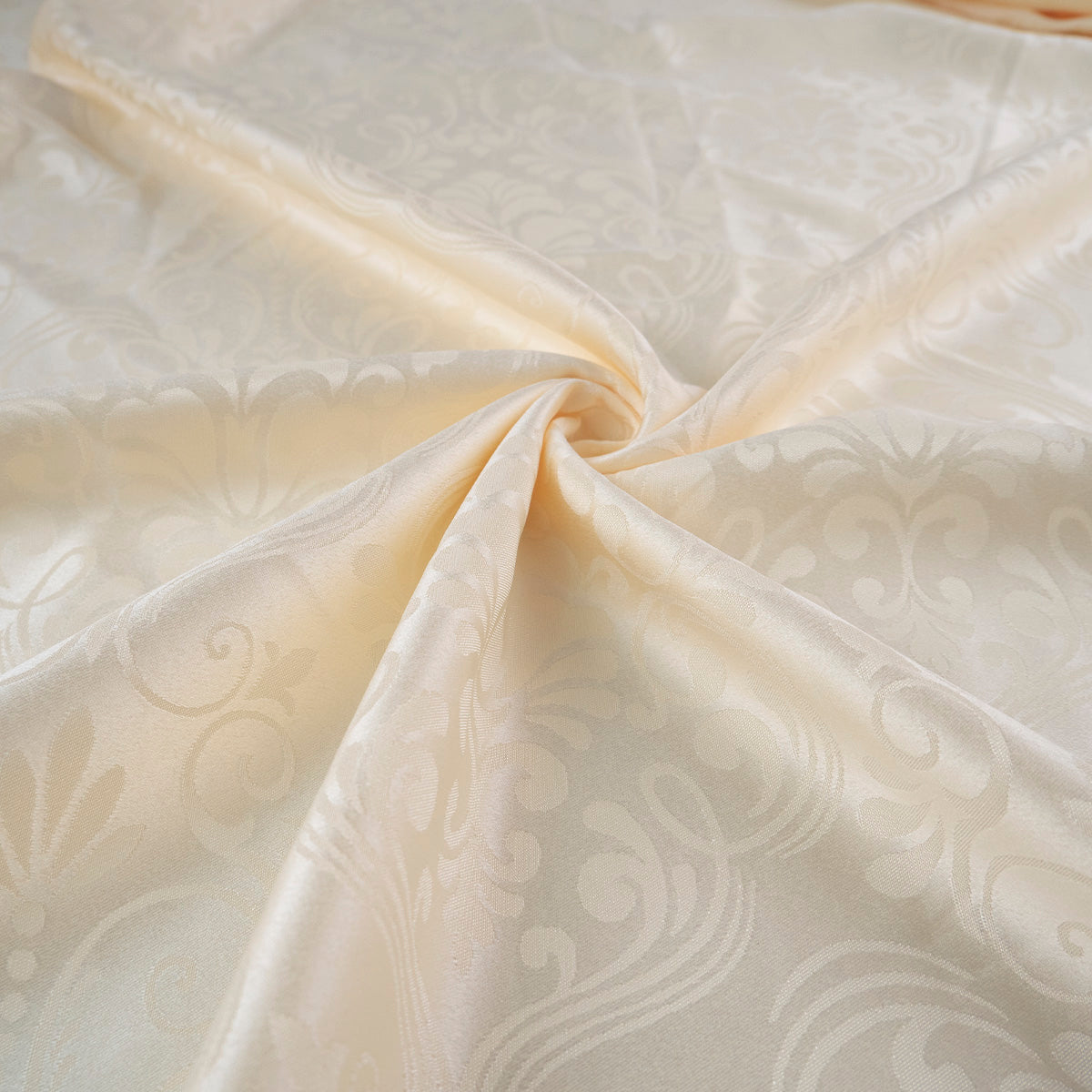 BROCATO BLANCO PAPIRO CON HOJAS