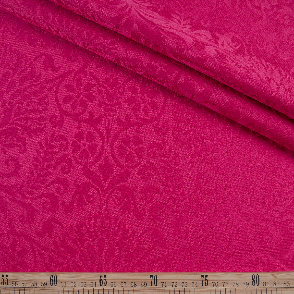 BROCATO FUCSIA FLAMBE CON ARABESCOS Y FLORES