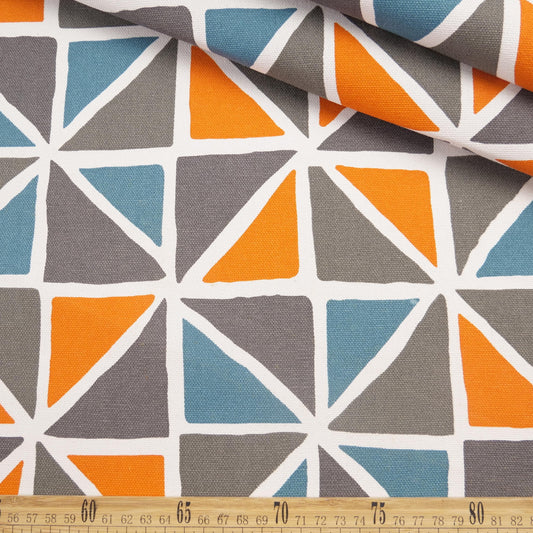 CANVAS ESTAMPADO GRIS MAGNET CON TRIANGULO DE COLORES