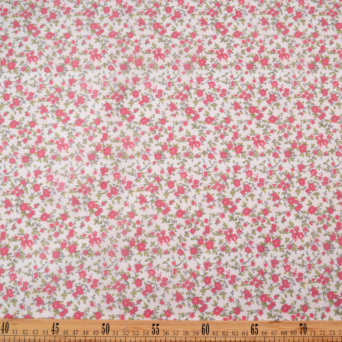 BOAL ESTAMPADO BLANCO BRILLANTE CON FLORES ROSADAS