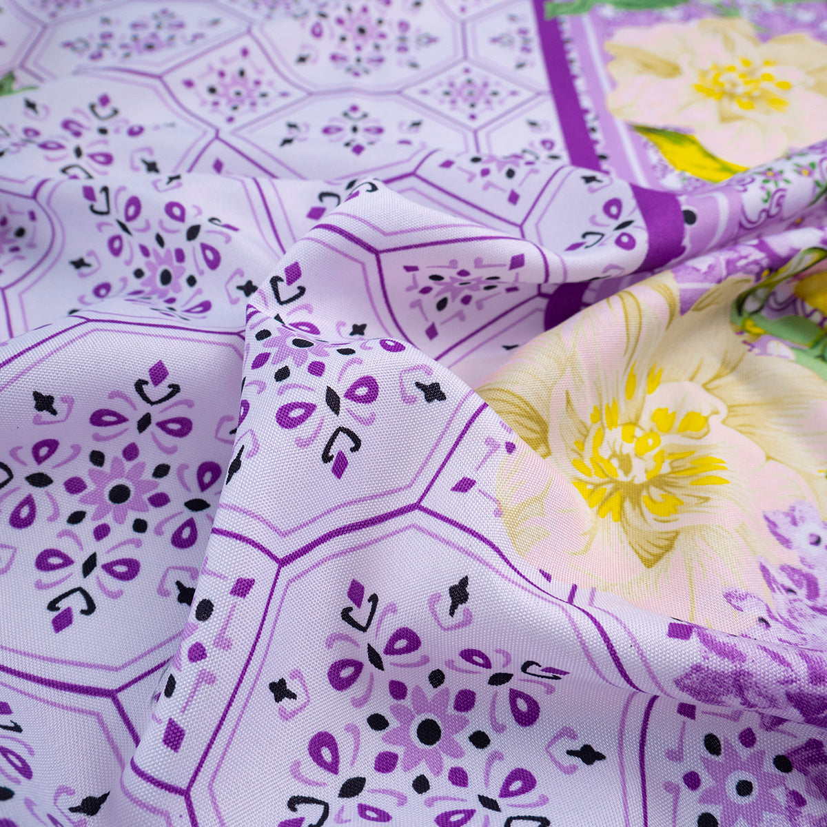 MANTELERIA ESTAMPADA VIOLETA AFRICA AZULEJOS