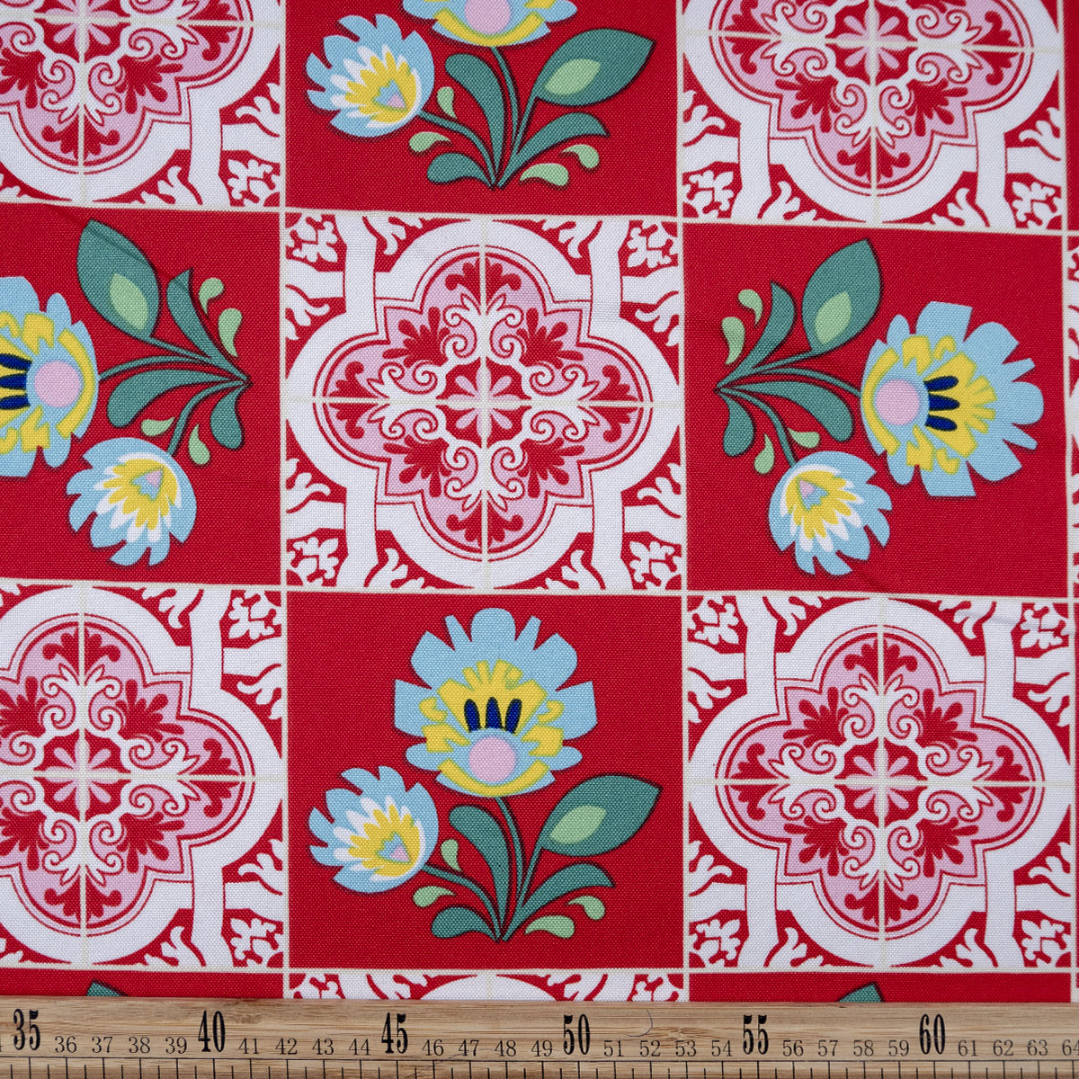 MANTELERIA ESTAMPADA ROJO MARTE MANDALAS Y FLORES
