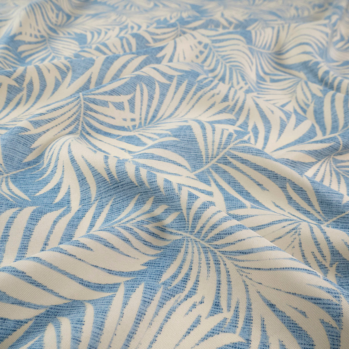 MANTELERIA ESTAMPADA AZUL ULTRAMARINO CON HOJAS