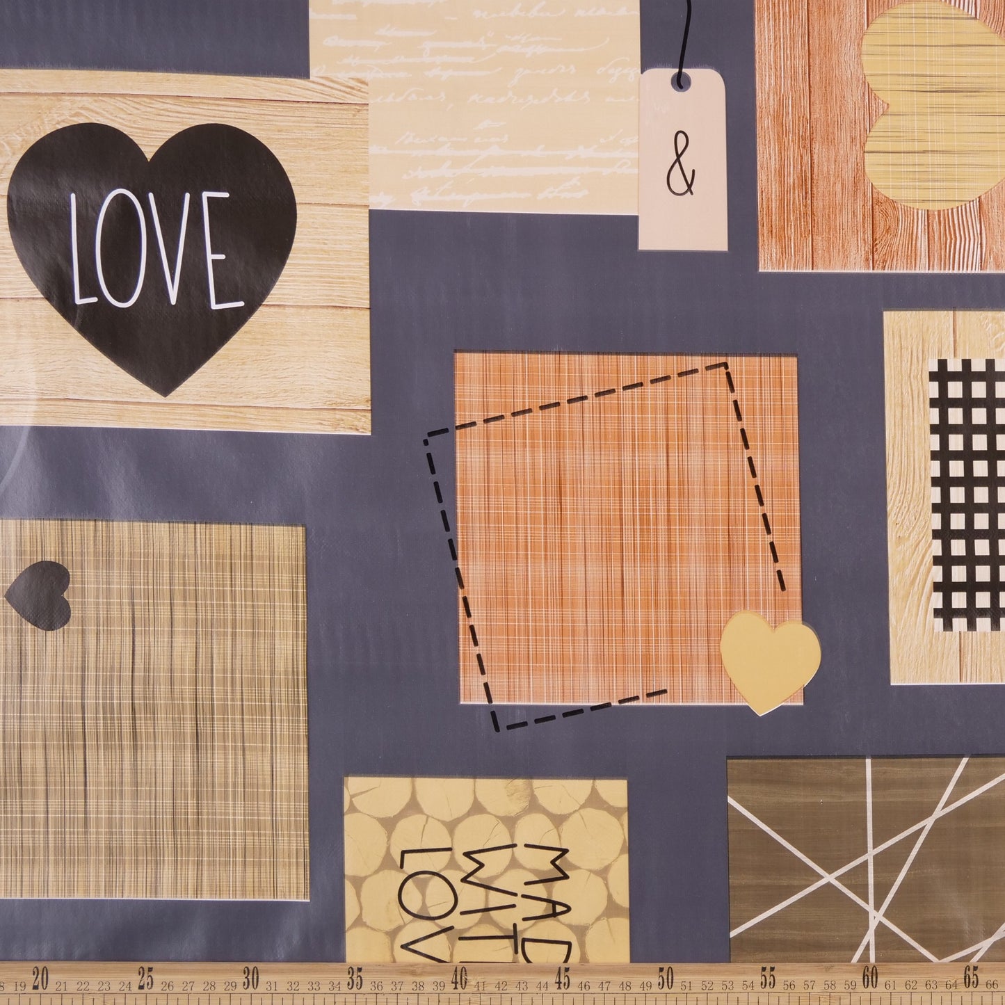 PVC DOBLE ESTAMPADO MARRON OJO TIGRE CORAZONES