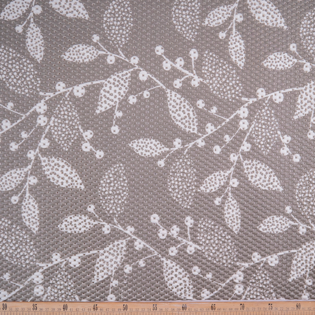 ALFOMBRA ANTIDESLIZANTE ESTAMPADO GRIS CONEJO HOJAS