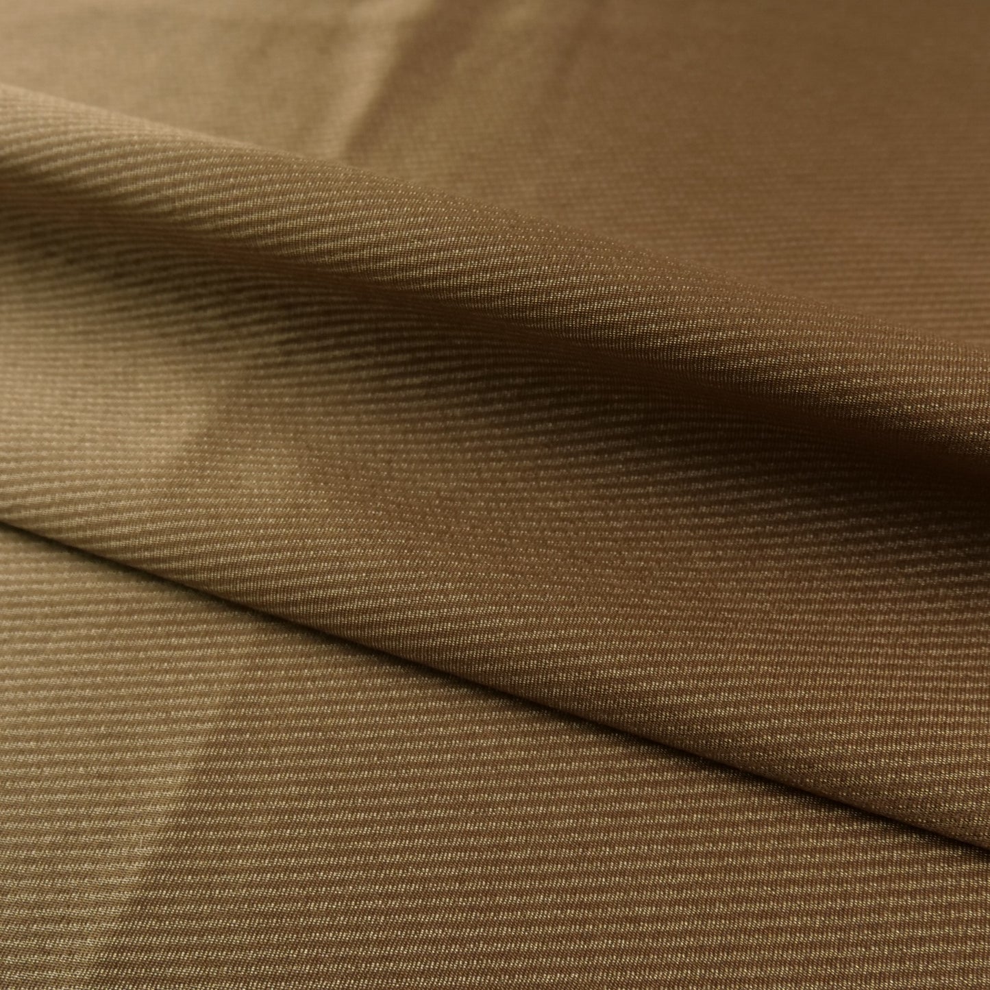 ANTISOLAR ROMA CAMEL MOSTAZA ORO