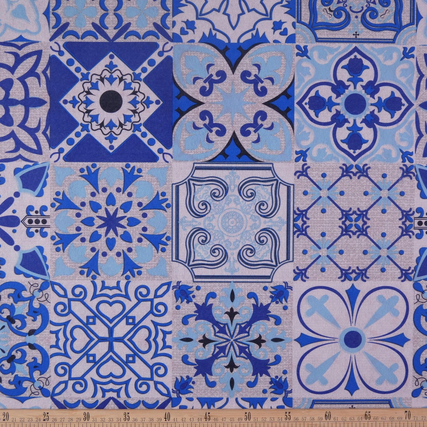 ALFOMBRA FELPA ESTAMPADO GRIS ALLOY AZULEJOS