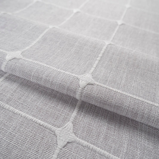 MANTELERIA LINO BORDADA GRIS ALLOY CUADROS