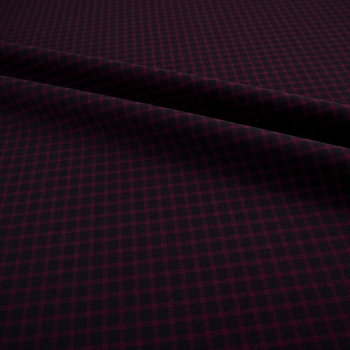 PAÑO SINTETICO ESTAMPADO BORDO PERSA CUADRILLE