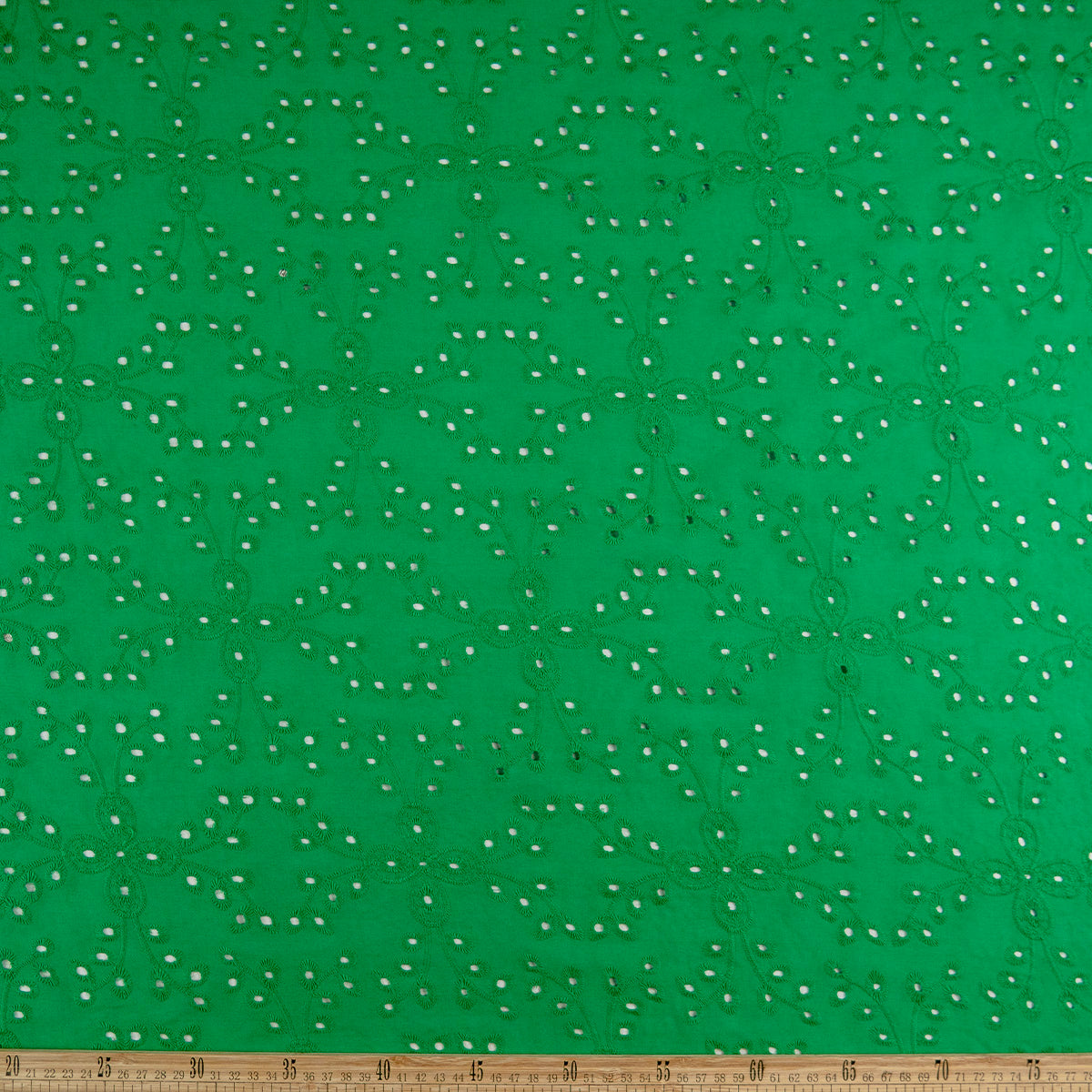 BRODERIE ESPANHOL VERDE FRIJOL FLOR