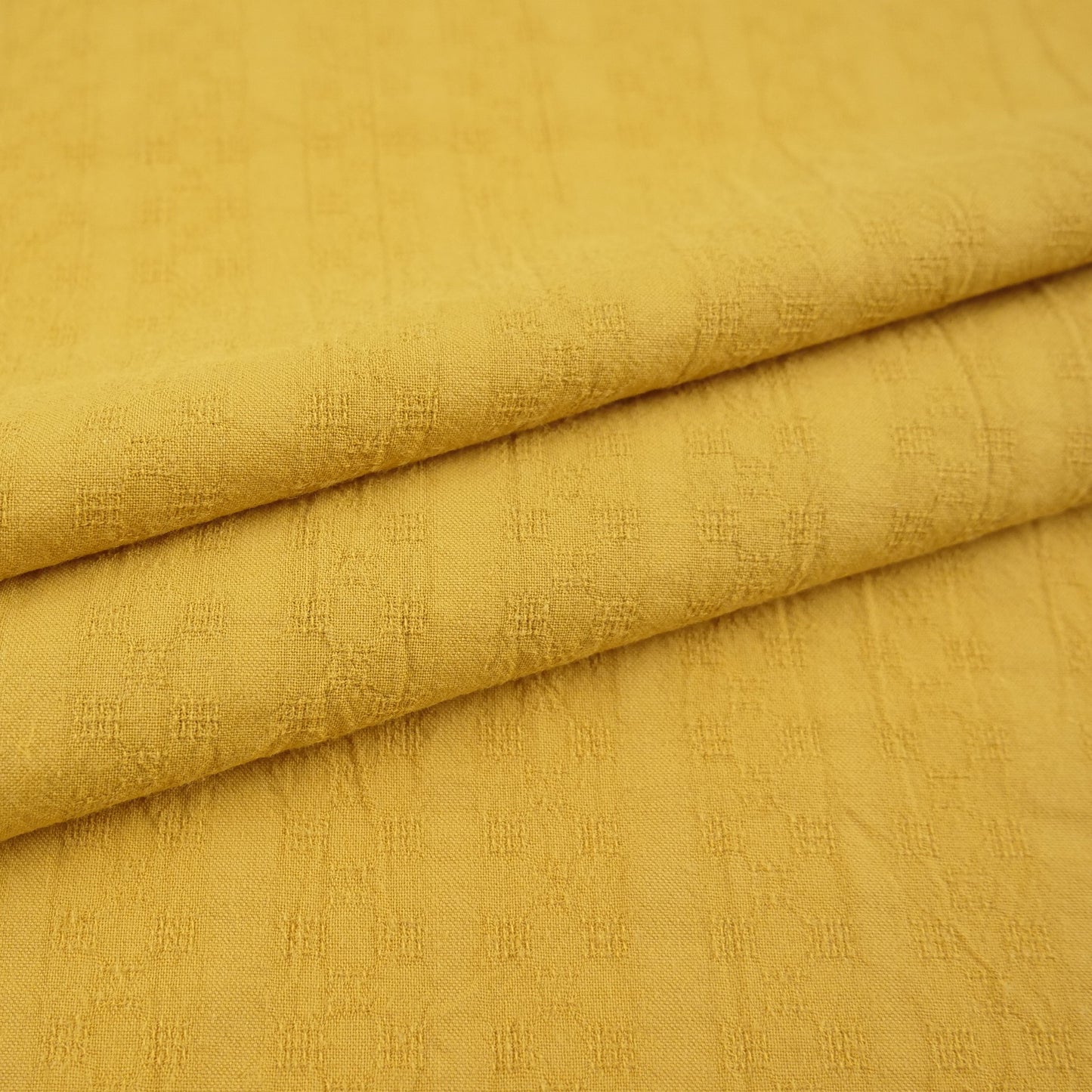 BATISTA LABRADA AMARILLO MINERAL CON TEXTURA DE BAMBU