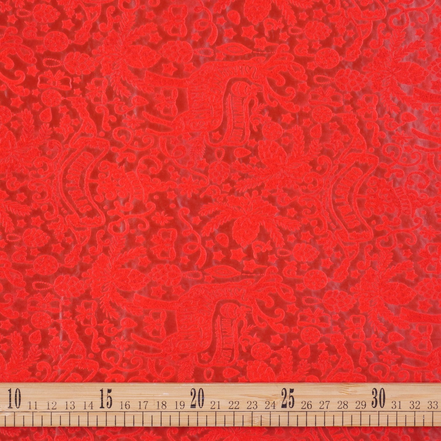 TNT EMBOSS ROJO CARMESI DISEÑO NAVIDEÑO