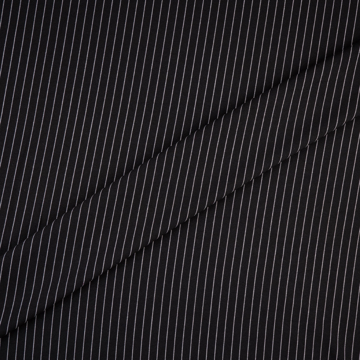 LINO AGNES NEGRO METEORITO