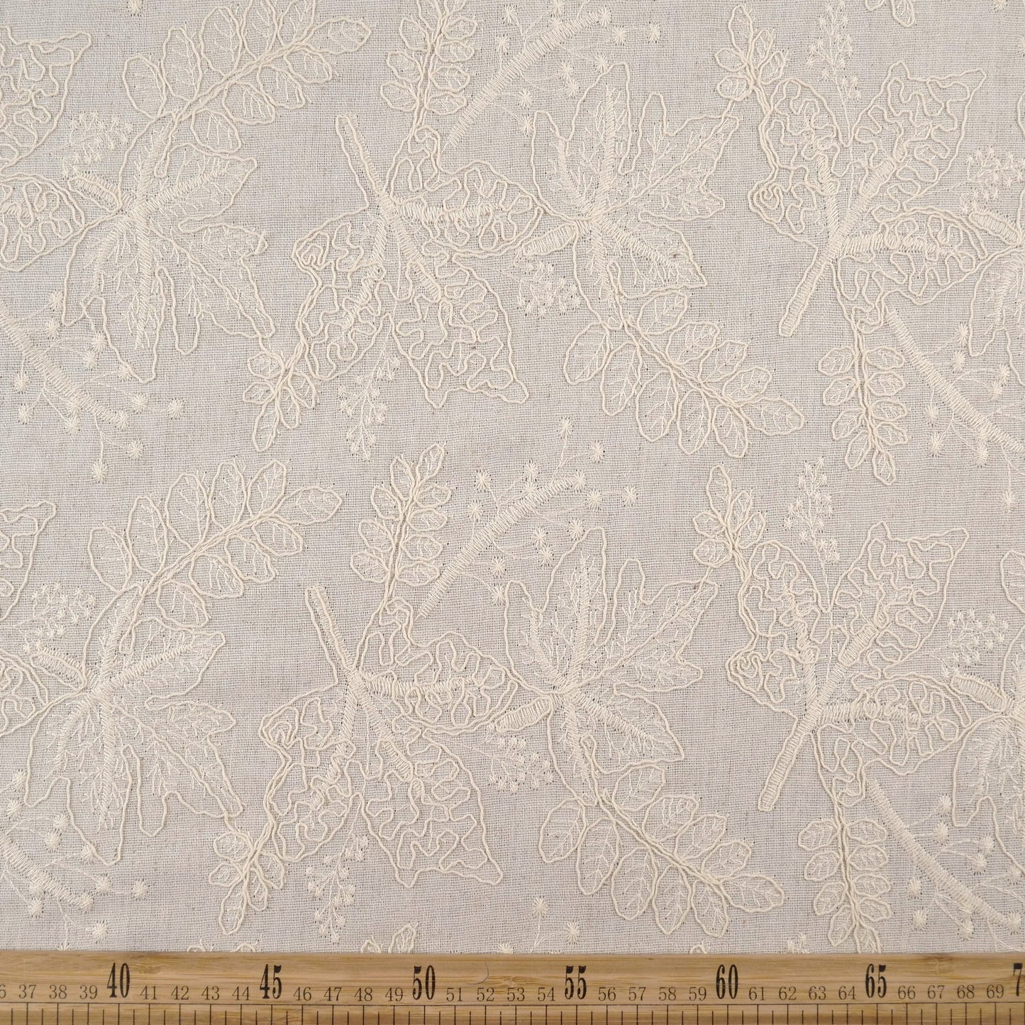 HILOS RUSTICO BORDADOS BLANCO PAPIRO CON HOJAS