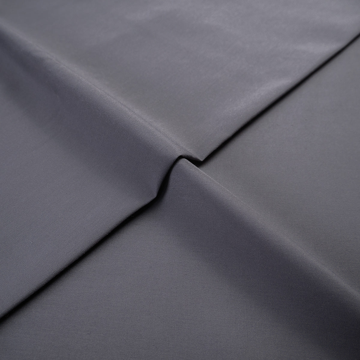 POPLIN LISO PREMIUM GRIS TURBULENCIA