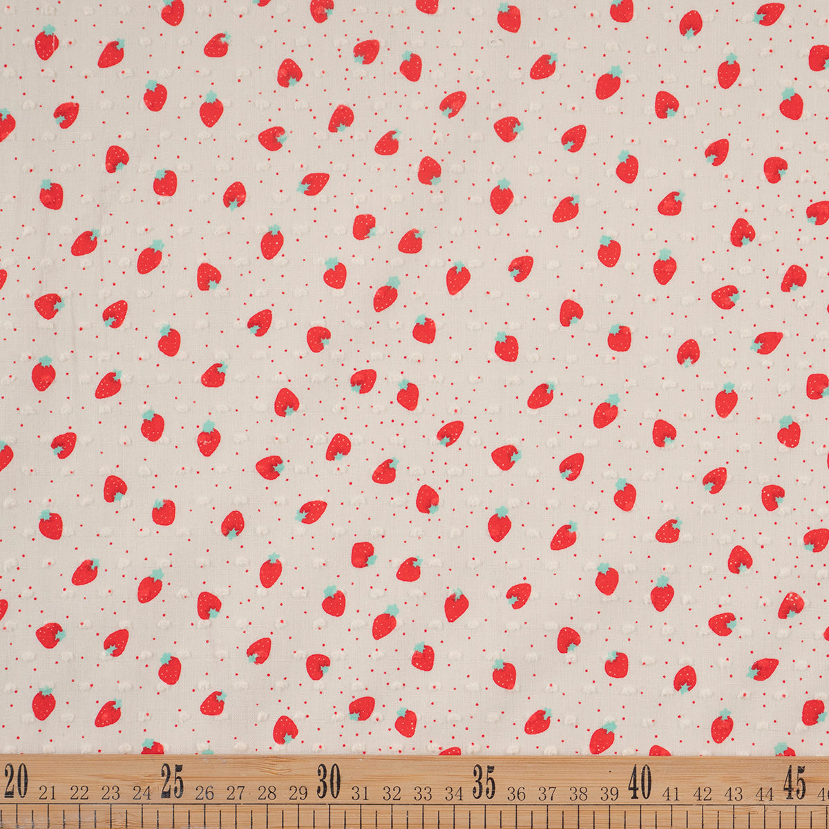 PLUMETI ESTAMPADO BLANCO SUSURRO FRUTILLAS